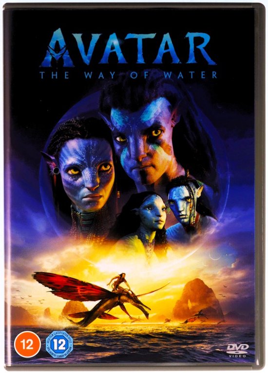 DVD-hoes van Avatar: The Way of Water met vier Na'vi-gezichten en een figuur op een vliegend wezen boven water.
