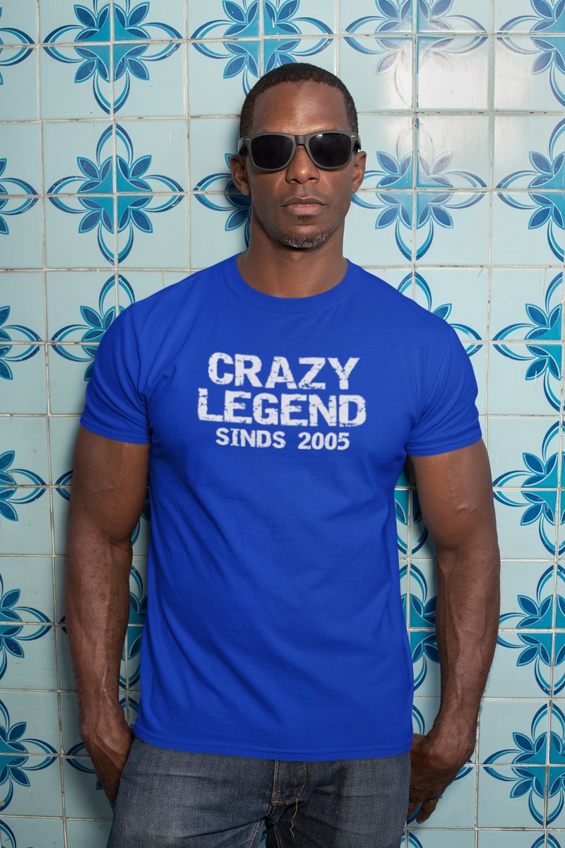 20 jaar cadeau - 2005 Jaar Blauw T-shirt Heren - Maat M - Legend - Verjaardag Cadeau Mannen - Limited Edition