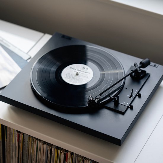 Pro-Ject A1.2 Volautomatische Platenspeler - Plug & Play - Ingebouwde phono-voorversterker - Aluminium draaiplateau - Zwart — afbeelding 4