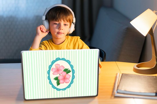 Laptop sticker - 10.1 inch - Bloemen - Ovaal - Strepen - Groen - 25x18cm - Laptopstickers - Laptop skin - Cover