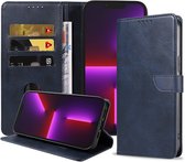 Geschikt voor iPhone 13 Pro Max Telefoonhoesje Kunstleer met Magnetisch lipje en Pasjeshouder Book Case met Klepje - Blauw - Smartphonica geschikt voor iPhone 13 Pro Max