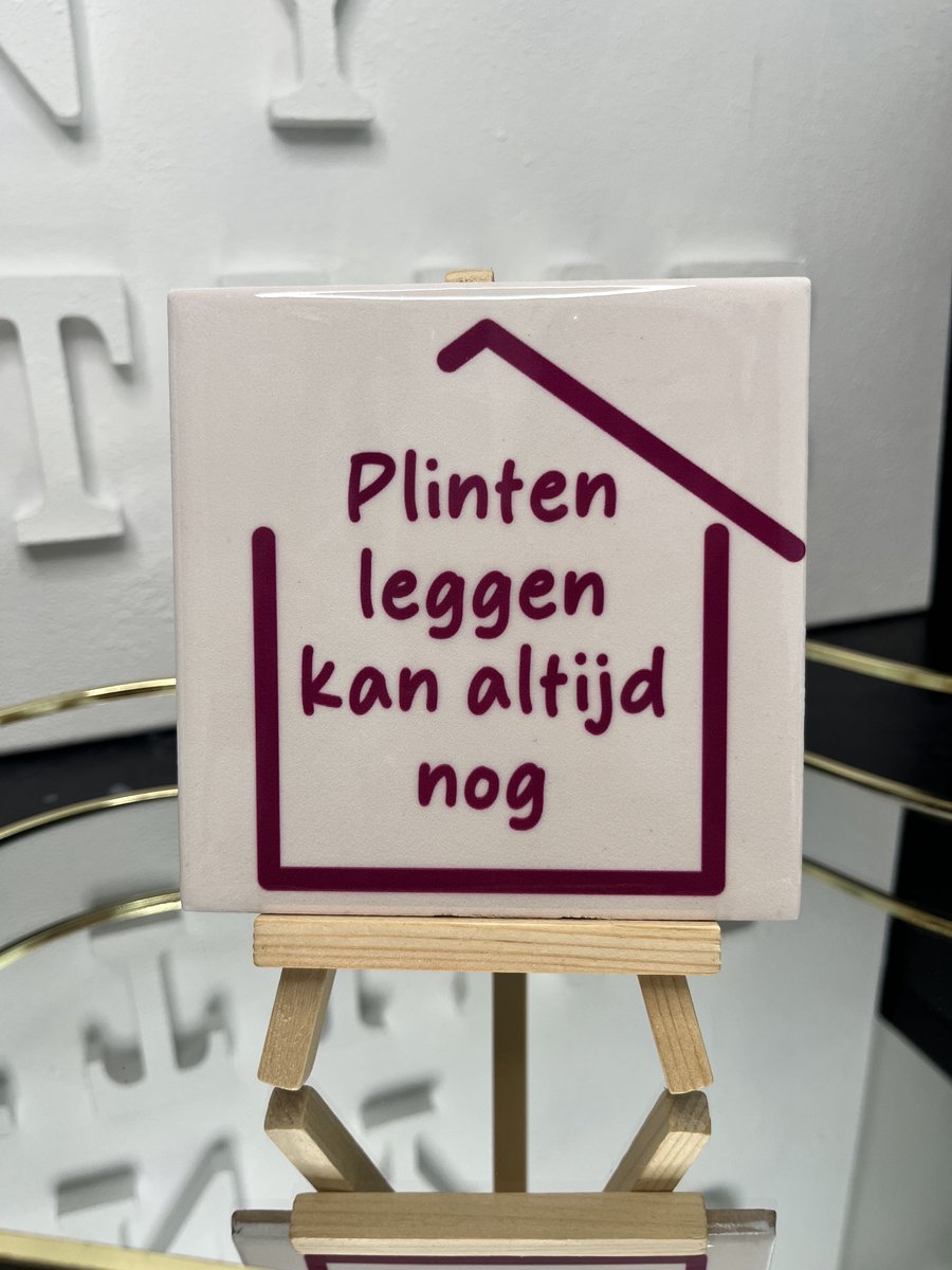 Tegeltje "Plinten leggen kan altijd nog" | Viva Femme | Tegeltjes met tekst
