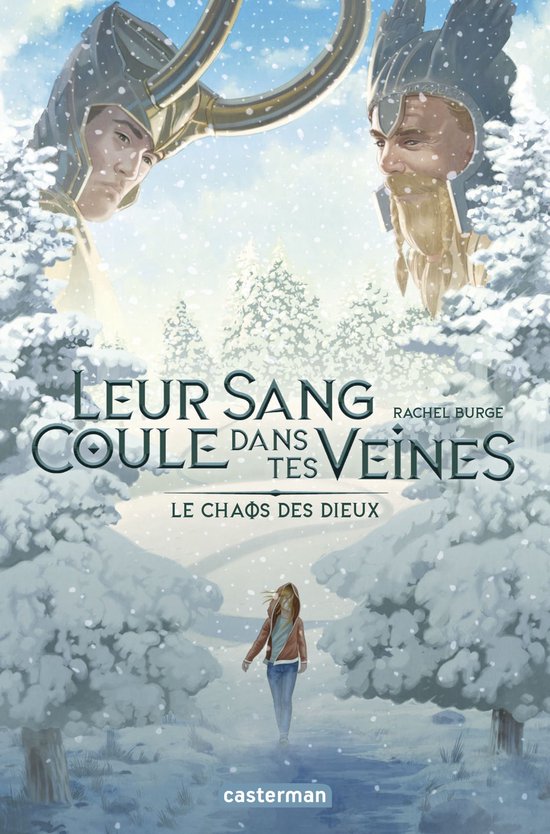 Couverture de livre avec deux têtes mythologiques et une femme sur un sentier enneigé.