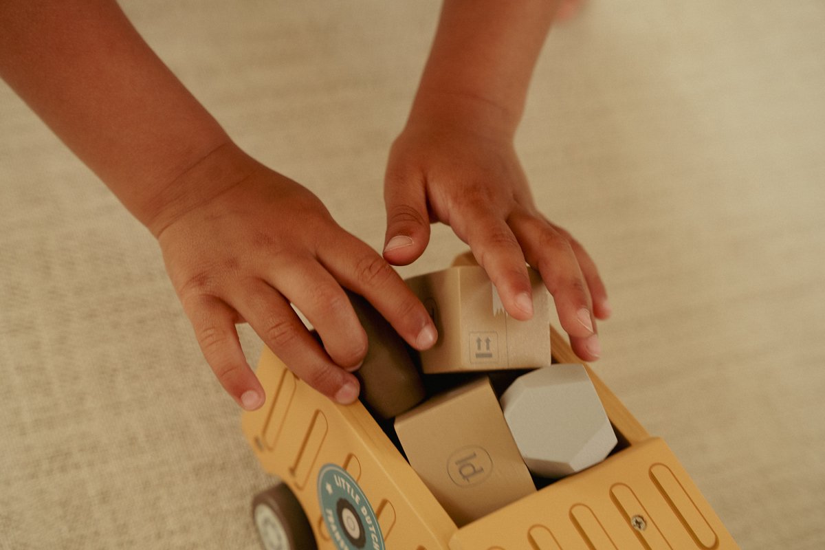Little Dutch kiepwagen houten speelgoed FSC gecertificeerd. — afbeelding 4