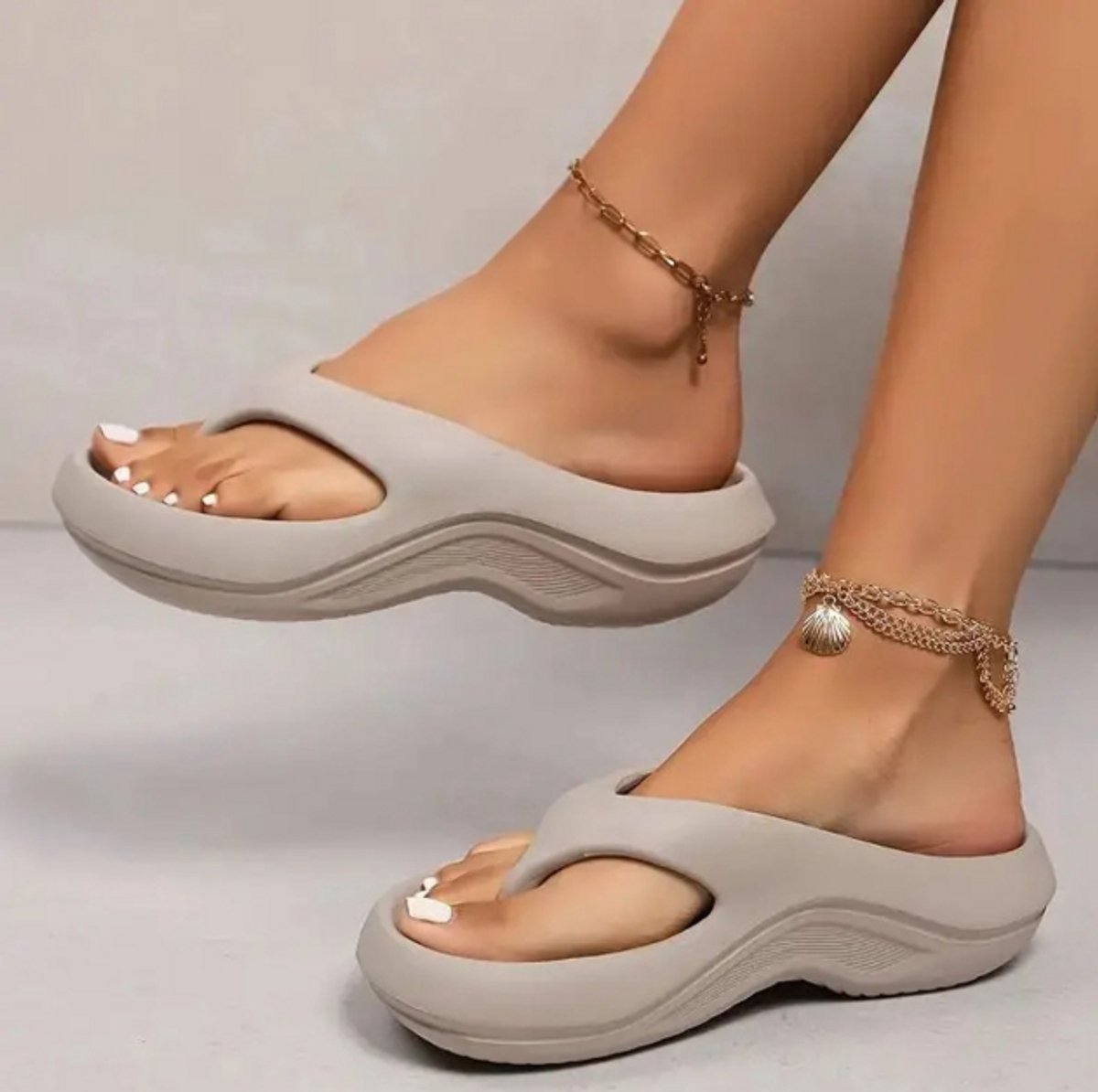 Dikke platform slippers voor vrouwen maat 38 –2025 Zomer clip teen antislip strand sandalen, comfortabele zachte zool, cloud slippers, dames slippers, zomer sandalen voor vrouwen
