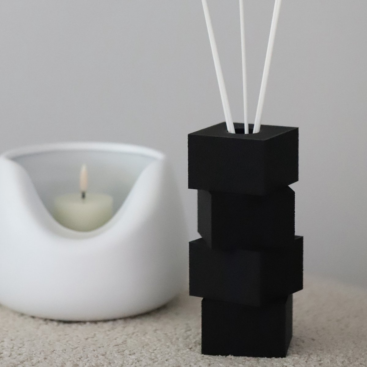 Design Geurstokjeshouder Zwart Structuur – Black Diamond Geur – Navulbare Luxe Diffuser Set 200 ml – Witte Geurstokjes – Sfeervol Cadeau voor Thuis