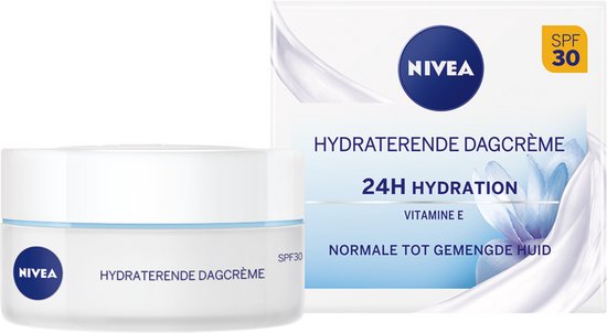 NIVEA Essentials Hydraterende Dagcrème - Gezichtscreme - Normale tot gemengde huid - SPF 30 - Met vitamine E en lotusextract - 50 ml