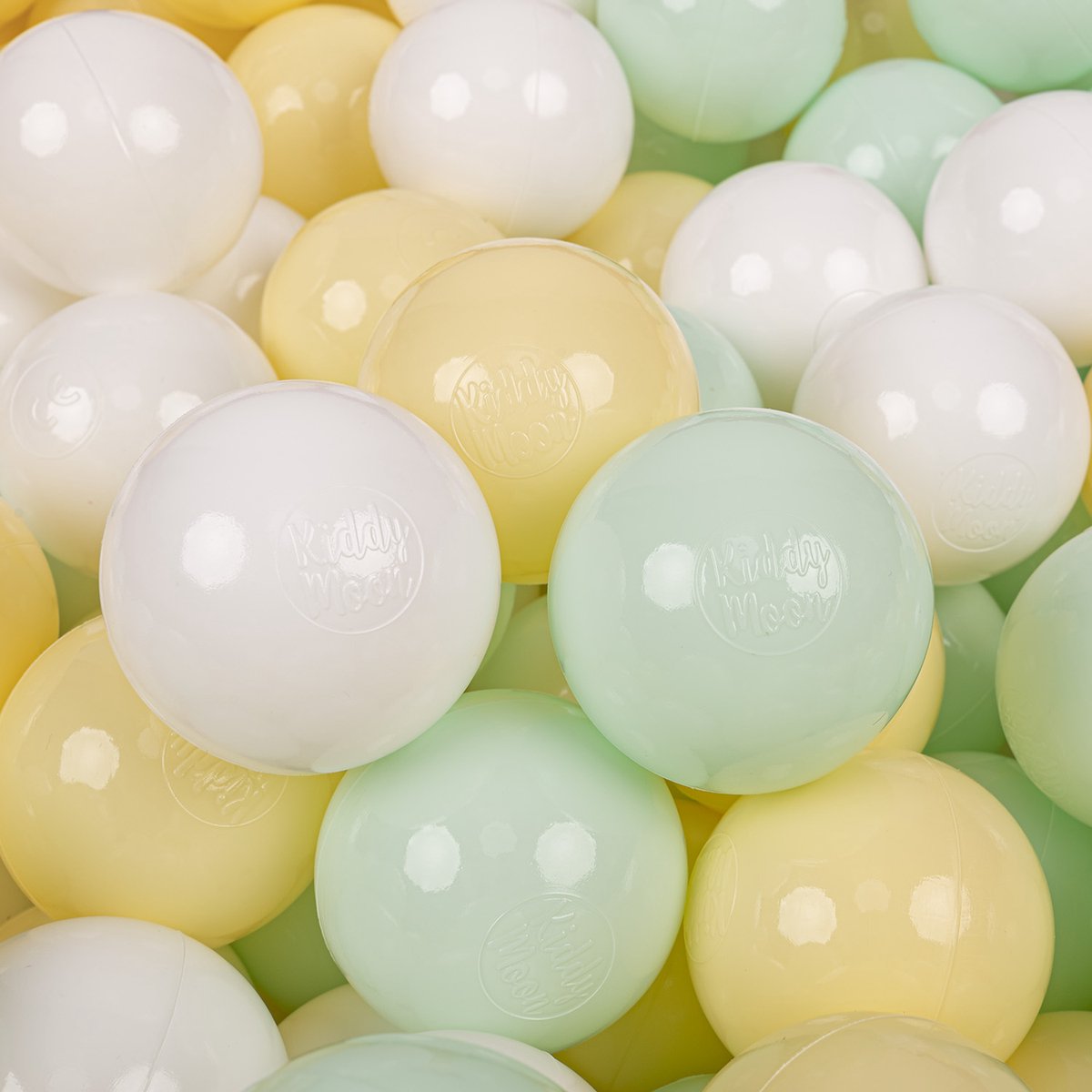 KiddyMoon 300 ballen/7cm kinderballen speelballen voor ballenbad baby éénkleurige plastic ballen made in eu, pastel geel/wit/mint