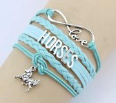 Armbandje Turquoise met paarden (Horses) hangertje.