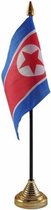 Noord Korea tafelvlaggetje 10 x 15 cm met standaard