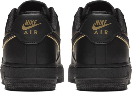 Nike Sneakers - Maat 38.5 - Vrouwen - zwart/goud | bol.com