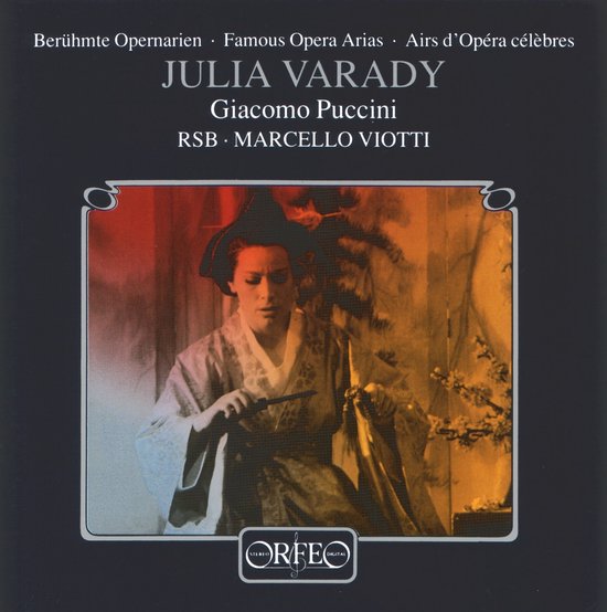 Julia Varady als geisha in een kimono, met hoed.