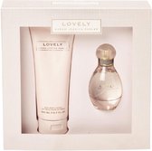 Lovely by Sarah Jessica Parker   - Gift Set - 50 ml Eau De Parfum Spray + 200 ml Body Lotion