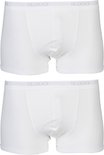Twee witte Sloggi boxershorts met grijze logoband, de ene boven de andere.