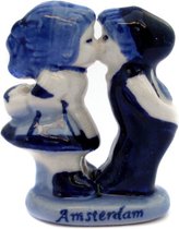 Kussend paartje amsterdam delfts blauw 5 cm