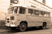 Dibond - Auto - Oldtimer bus in beige / wit / zwart - 120 x 180 cm.