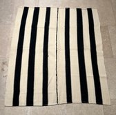 The Curious- Turks tapijt- Kilim- Handgemaakt- %100 Wol- Beige en Zwart strepen