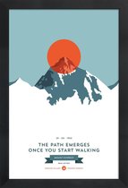 JUNIQE - Poster met houten lijst Mount Everest oranje - foto -40x60