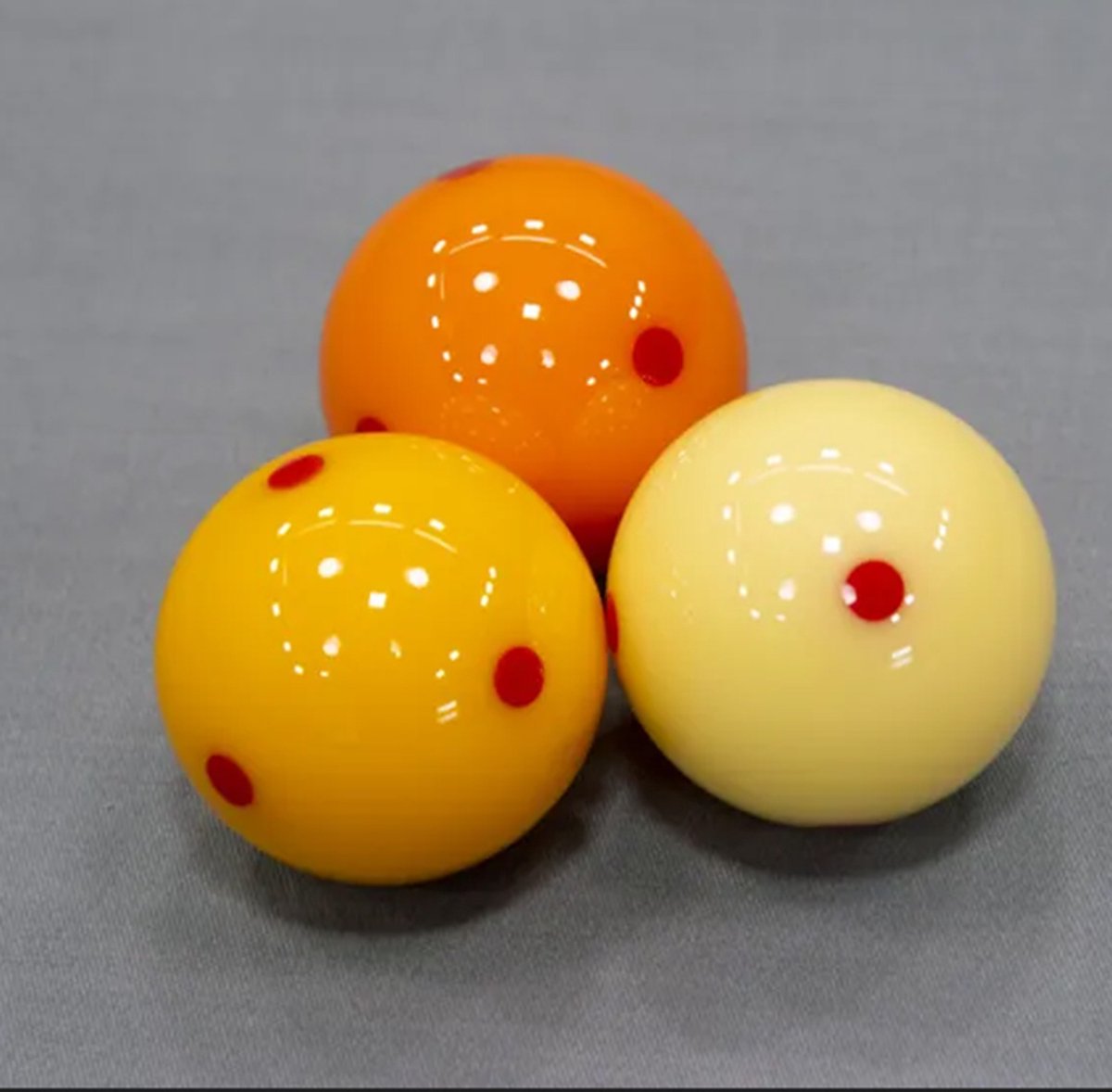 GAMES PLANET billiard accessory set ALL IN ONE - complete set incl. 4 cues, billiard balls, triangle and various extras, snooker