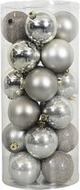 Oneiro's Luxe Kerstballen MEGA LUXE SET van 24 ZILVER - 16 x 60 mm - 24 stuks - groen - kerstbal - luxe verpakking – kerstcollectie – kerstdecoratie – kerstboomhanger – kerstversiering – zilv