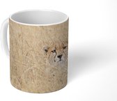 Mok - Verstopte cheetah in hoog gras - 350 ML - Beker