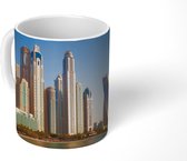 Mok - De Skyline van Dubai Marina vanaf de zee - 350 ML - Beker