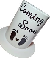 Coming Soon Mok- Baby aankondiging - Wit - Mok- Baby voetjes.