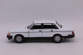 Volvo 240 GL White