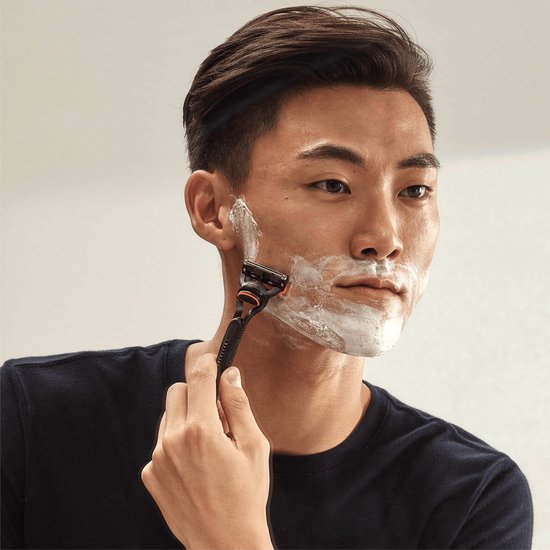 Gillette Fusion5 Navulmesjes - 14 Stuks