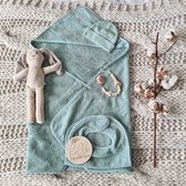 Gioia Giftbox essentials medium stone green - Jongen - Meisje - Unisex - Babygeschenkset - Kraamcadeau - Baby cadeau - Kraammand - Babyshower cadeau