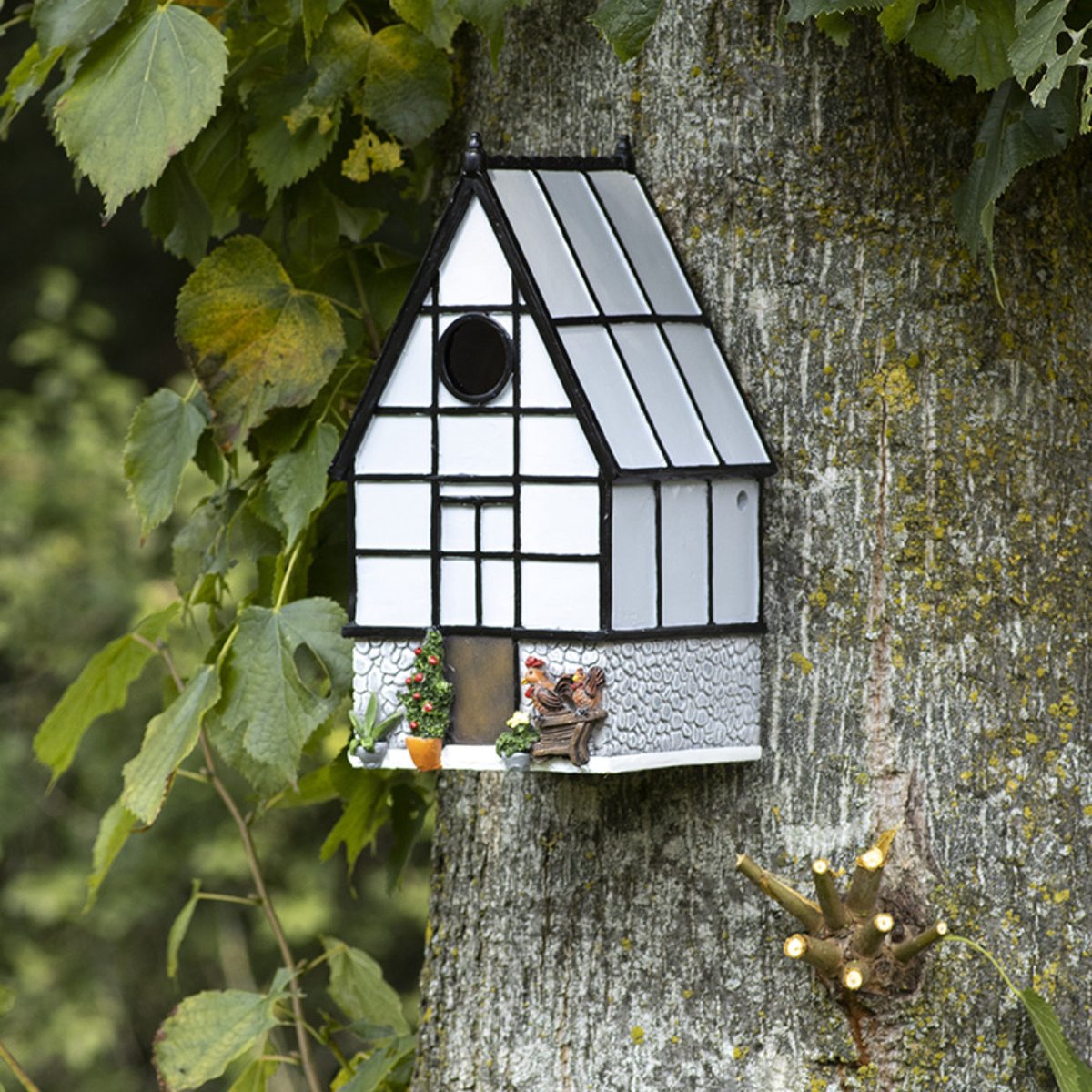 Nestkast kweekkas 24.7 cm hoog - nestkast - vogelhuis - nestkastje - vogelhuisje - voederhuis - polyresin - triplex - tuinfiguur - tuindecoratie - tuinaccessoire - lente - zomer - collectie - geschenk - cadeau - gift - verjaardag - tuinieren
