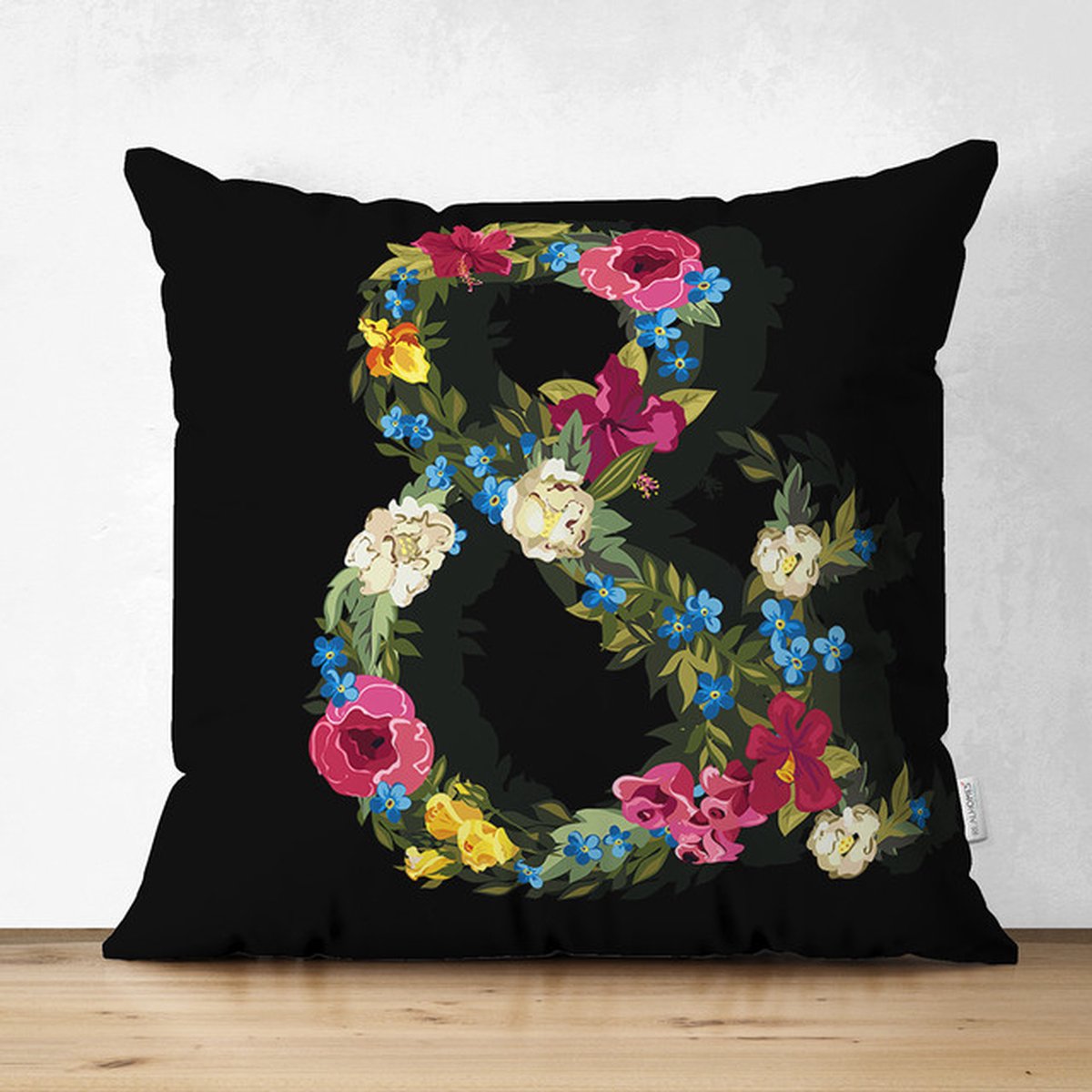 De Groen Home Bedrukt Kussenhoes Letter & - Kussensloop - Sierkussenhoes - Velvet bloemen op zwart - 45x45 cm - Kussenloop - Fluweel - Valentijn Cadeau
