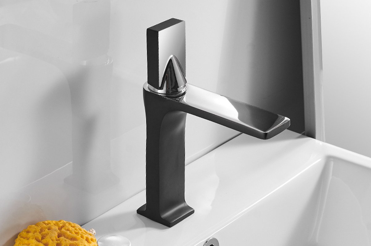 Wastafelkraan ZWART CHROOM Neuro OMNITAIR