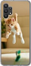 Geschikt voor Samsung Galaxy A32 5G hoesje - Kat - Spring - Speelgoed - Siliconen Telefoonhoesje