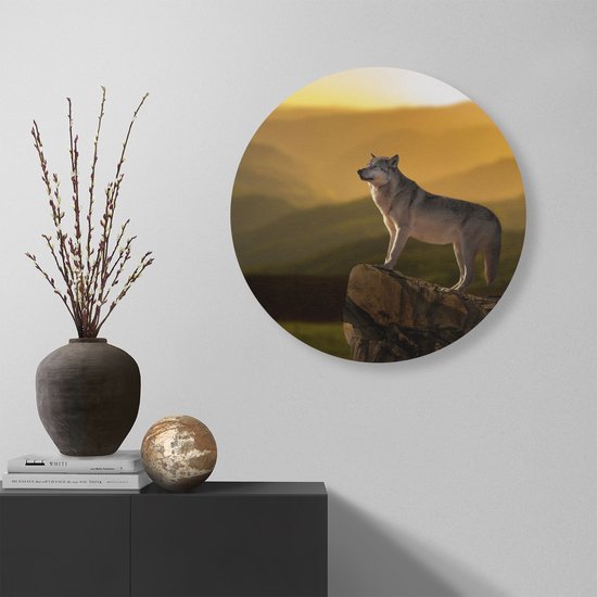 Artaza Cercle mural Dibond Loup sur un rocher avec un paysage de colline - Ø 60 cm - Cercle mural - Peinture ronde - Pour intérieur et extérieur