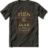 10 Jaar Legendarisch Gerijpt T-Shirt | Roest - Ivoor | Grappig Verjaardag Cadeau | Dames - Heren | - Donker Grijs - L
