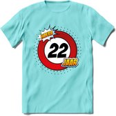 22 Jaar Hoera Verkeersbord T-Shirt | Grappig Verjaardag Cadeau | Dames - Heren | - Licht Blauw - XL