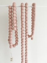 Vilten bolletjes woonketting- afmeting viltbal Ø 4cm- 50-55 st. balls-roze- FAIRTRADE!