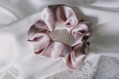 Valentijn cadeautje voor haar - Satijnen scrunchie - haarelastiek - haaraccessoires - nieuwste beauty musthave - mauve roze - zijdezacht voor je haar