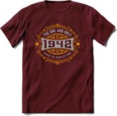 1942 The One And Only T-Shirt | Goud - Zilver | Grappig Verjaardag  En  Feest Cadeau | Dames - Heren | - Burgundy - XL