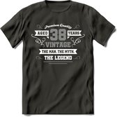 38 Jaar Legend T-Shirt | Zilver - Wit | Grappig Verjaardag en Feest Cadeau | Dames - Heren - Unisex | Kleding Kado | - Donker Grijs - XXL