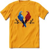 Lovebirds - Valentijn T-Shirt | Grappig Valentijnsdag Cadeautje voor Hem en Haar | Dames - Heren - Unisex | Kleding Cadeau | - Geel - M