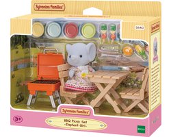 foto van Sylvanian Families 5640 BBQ Picknickset -olifant meisje