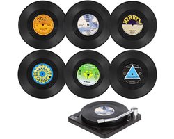 Vinyl Platen Onderzetters Met Platenspeler - 6 Stuks - LP Onderzetters - Onderzetters Voor Glazen - Anti-Slip - Vinyl - Platenspeler - Langspeelplaat - Rond - Vintage - Party - Muziek - Glazenonderzetter - Platen Vinyl Platen Onderzetters Met Platenspeler - 6 Stuks - LP Onderzetters - Onderzetters Voor Glazen - Anti-Slip - Vinyl - Platenspeler - Langspeelplaat - Rond - Vintage - Party - Muziek - Glazenonderzetter - Platen