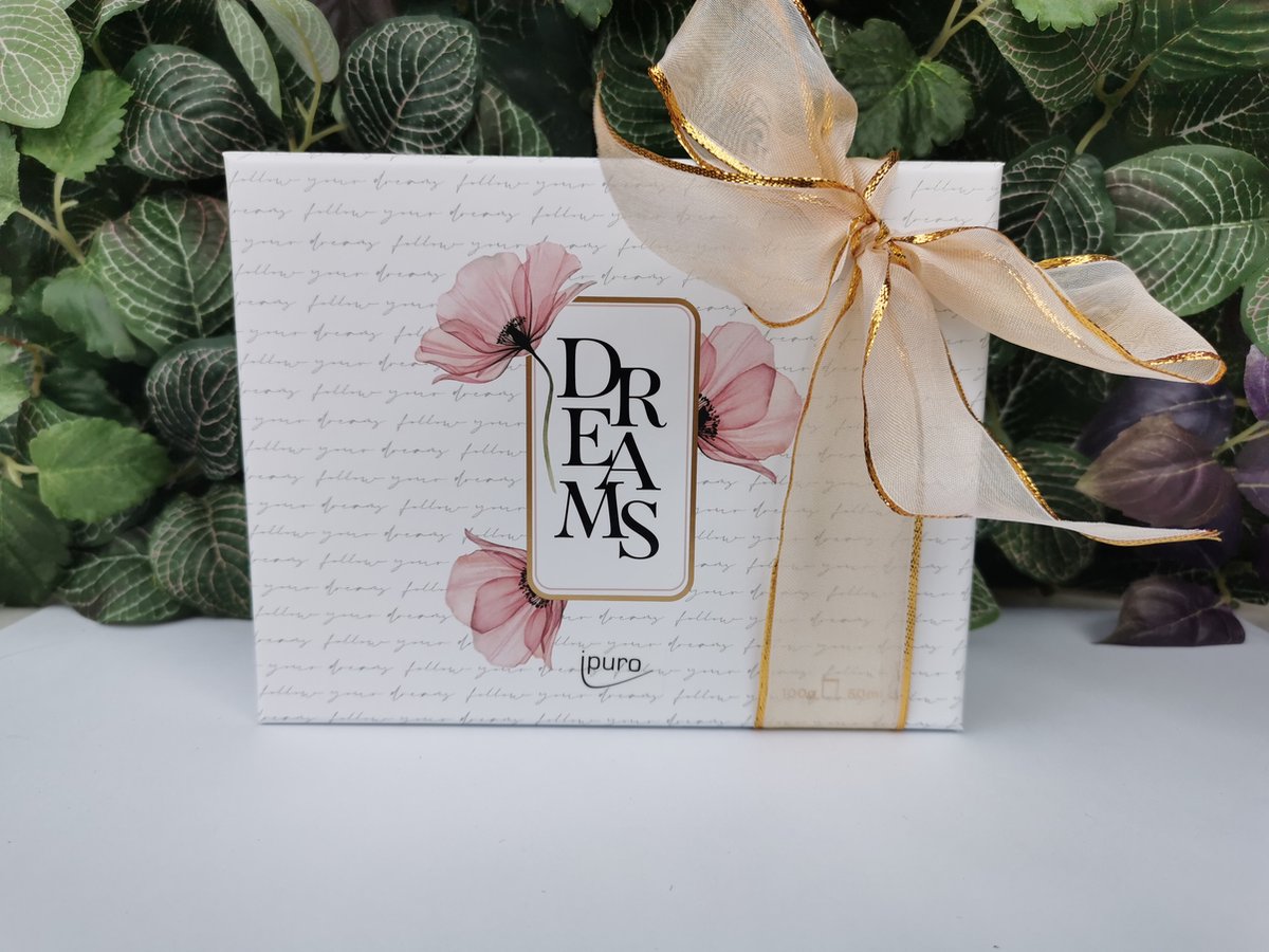 Ipuro Luxe geschenkdoos Dreams met geurkaars van 100 gr en geurstokjes van 50 ml