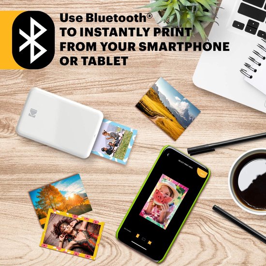 Kodak Step Touch Instant Camera met 3,5 Inch LCD Touchscreen Display (Wit) Plakboek Kit