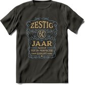 60 Jaar Legendarisch Gerijpt T-Shirt | Sky Blue - Ivoor | Grappig Verjaardag en Feest Cadeau Shirt | Dames - Heren - Unisex | Tshirt Kleding Kado | - Donker Grijs - XXL