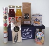 Valentijns giftbox 'A gift for you' - Chocoladebikkels 10 stuks - Fruitsappen