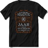 90 Jaar Legendarisch Gerijpt T-Shirt | Oranje - Grijs | Grappig Verjaardag en Feest Cadeau Shirt | Dames - Heren - Unisex | Tshirt Kleding Kado | - Zwart - M