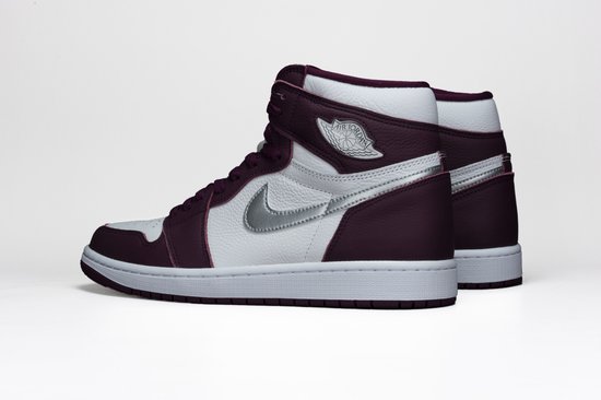 burgundy retro 1